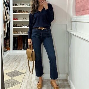 Aqua Cashmere V-Neck Cashmere Sweater